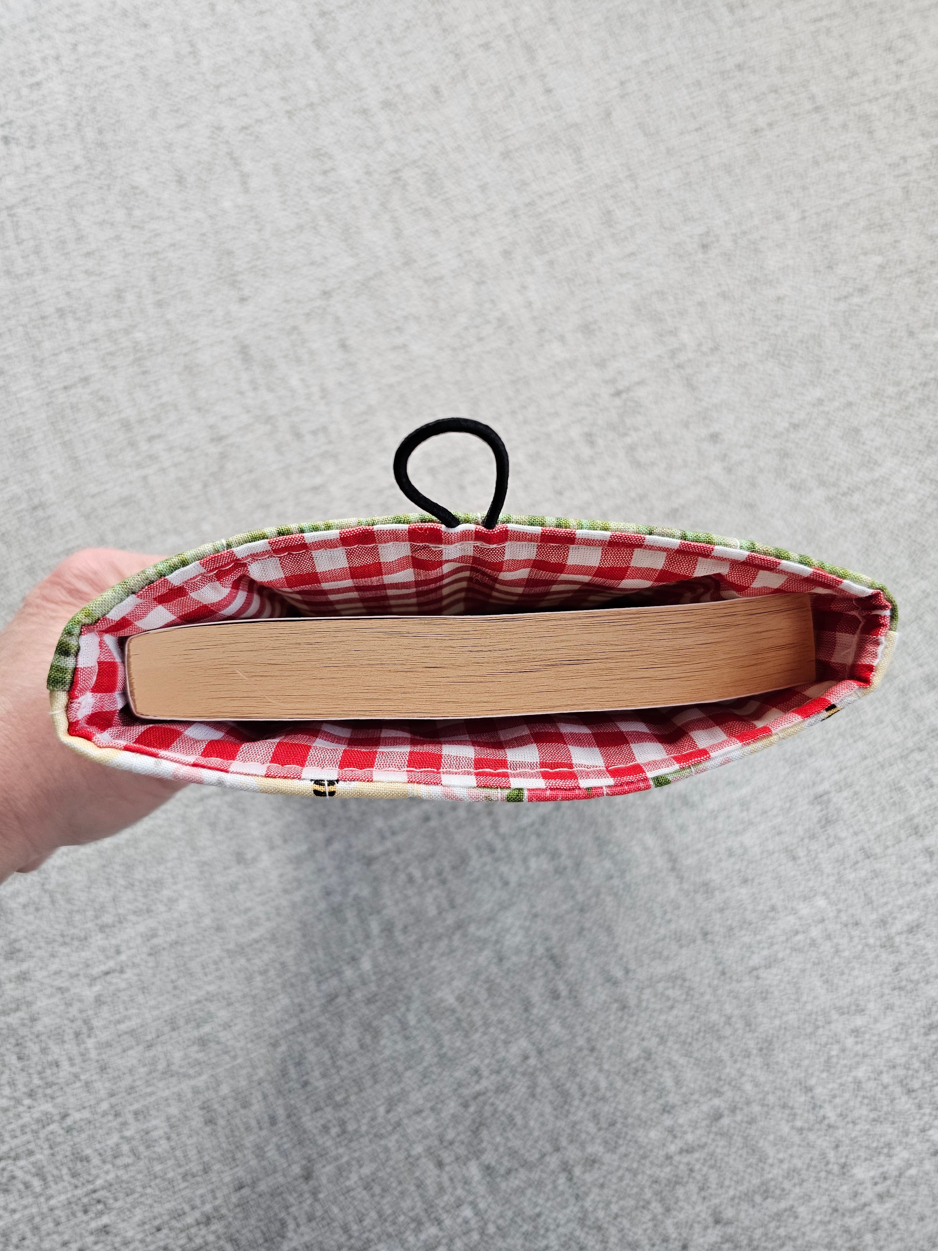 Quilted Book/e-Reader Sleeve - Medium