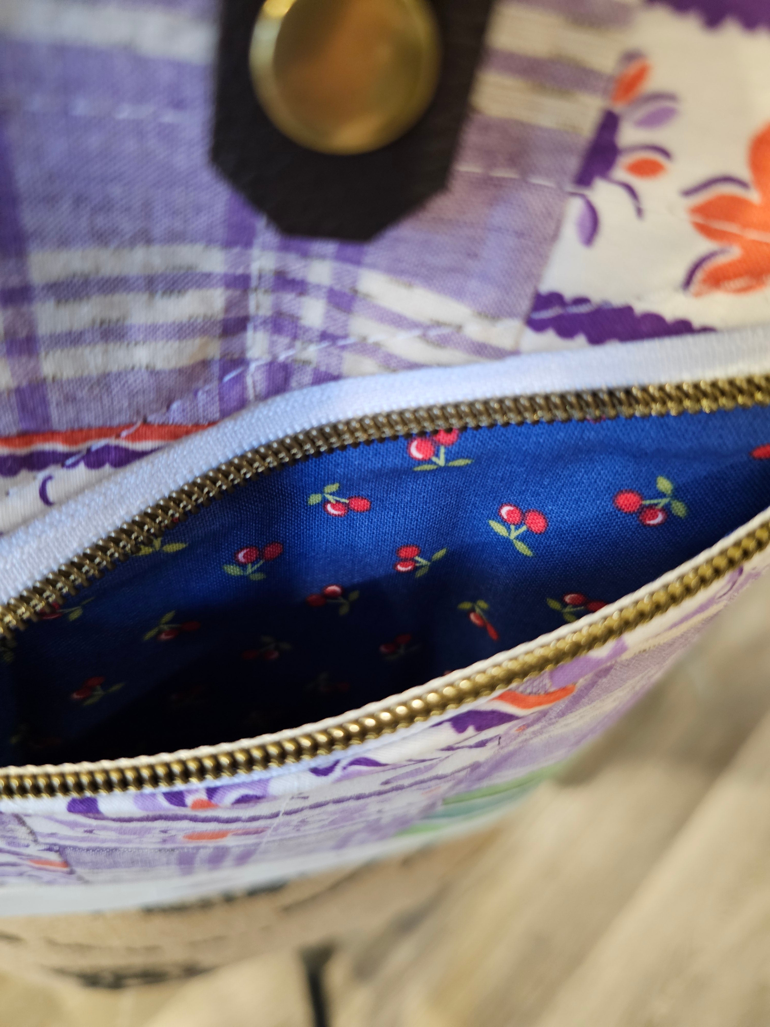 Mini Traveler Sling - Vintage Fabrics